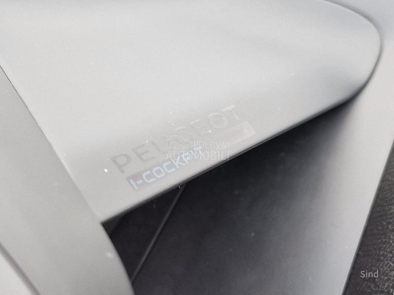 Peugeot 208 1.2 PURETECH ALLURE