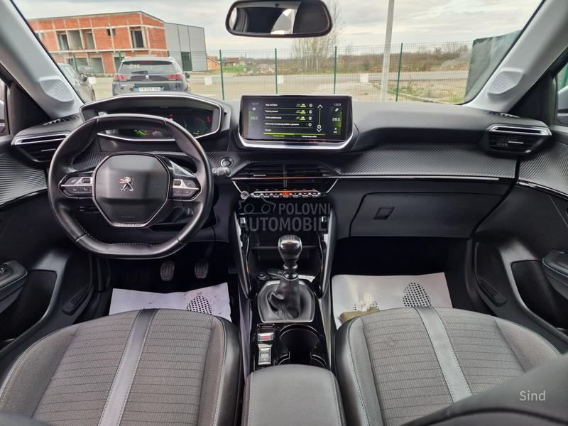 Peugeot 208 1.2 PURETECH ALLURE