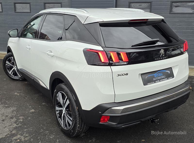 Peugeot 3008 1.5HDI ALLURE