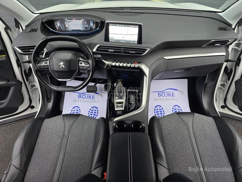 Peugeot 3008 1.5HDI ALLURE