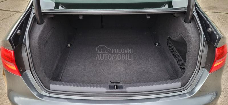 Audi A4 3xS-line/L.E.D