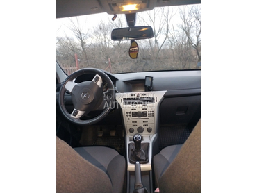 Opel Astra H 