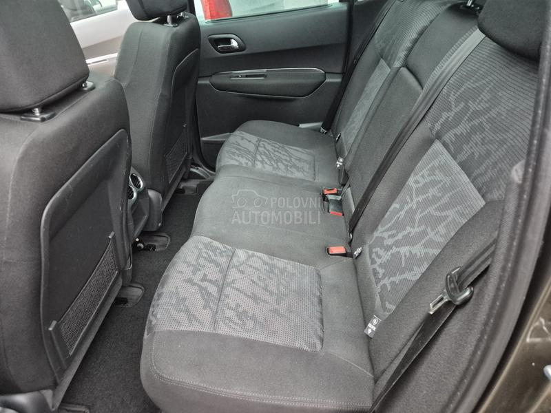 Peugeot 3008 1.6 hdi ALL..URE