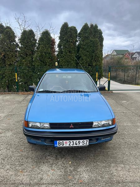 Mitsubishi Lancer 