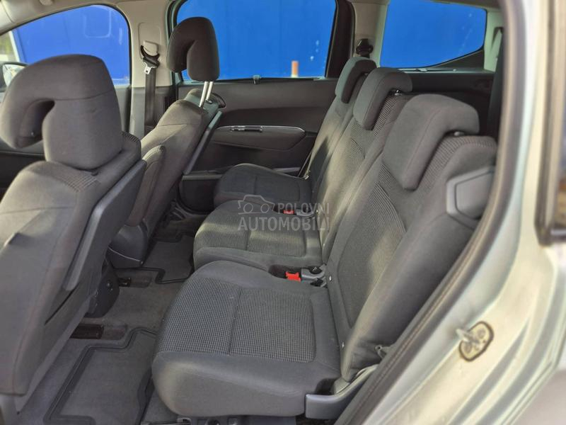 Peugeot 5008 1.6 blu ehdi