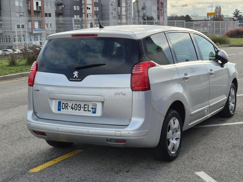 Peugeot 5008 1.6 blu ehdi