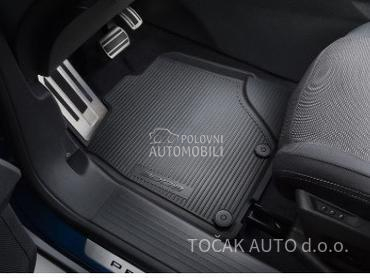 Set gumenih patosnica za Peugeot 3008