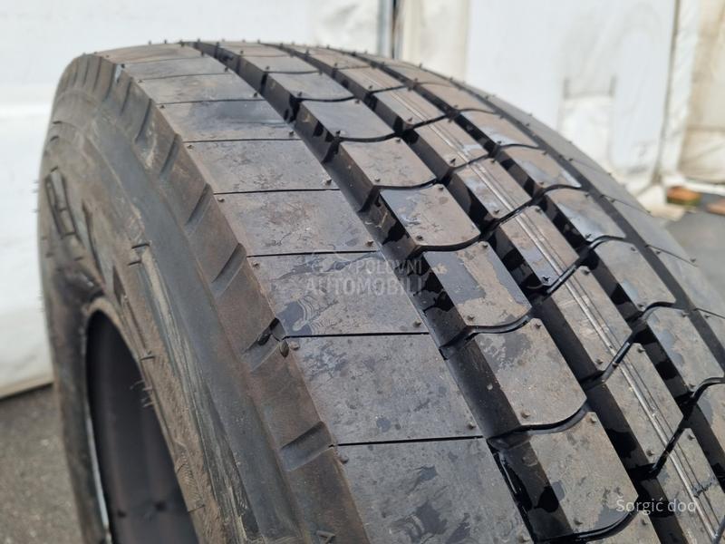 Falken 285/70 R19.5 Zimska