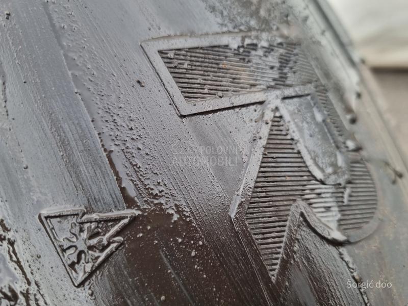 Falken 285/70 R19.5 Zimska