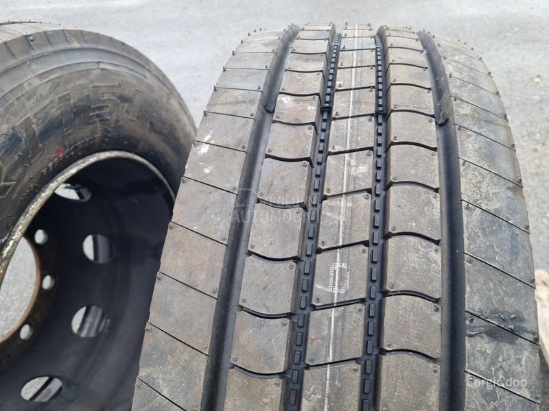 Falken 285/70 R19.5 Zimska