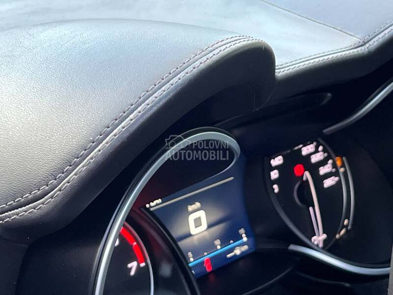 Alfa Romeo Stelvio Q4 Veloce CH