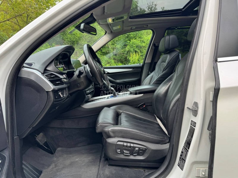 BMW X5 2.0 XDrive Pano.