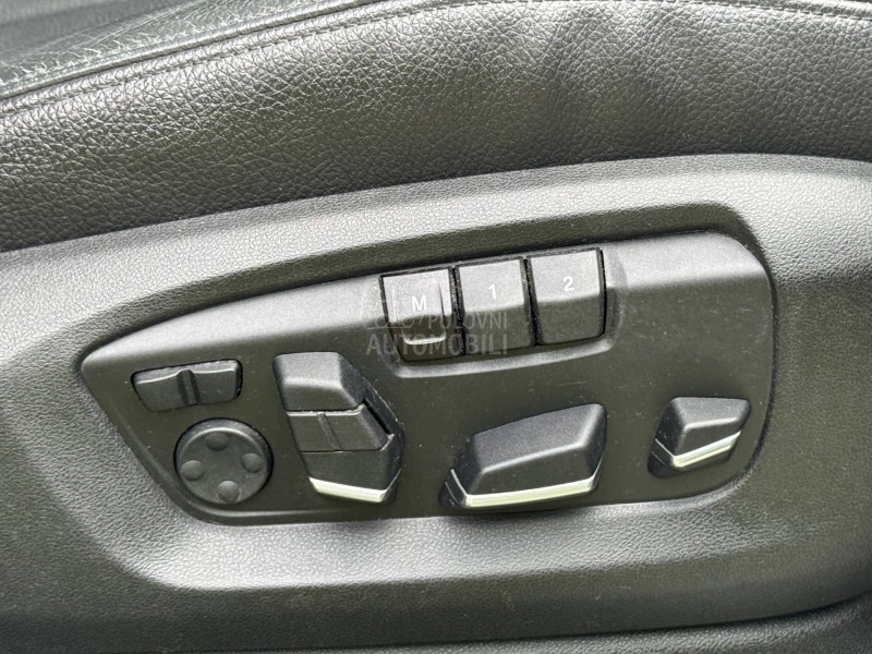 BMW X5 2.0 XDrive Pano.