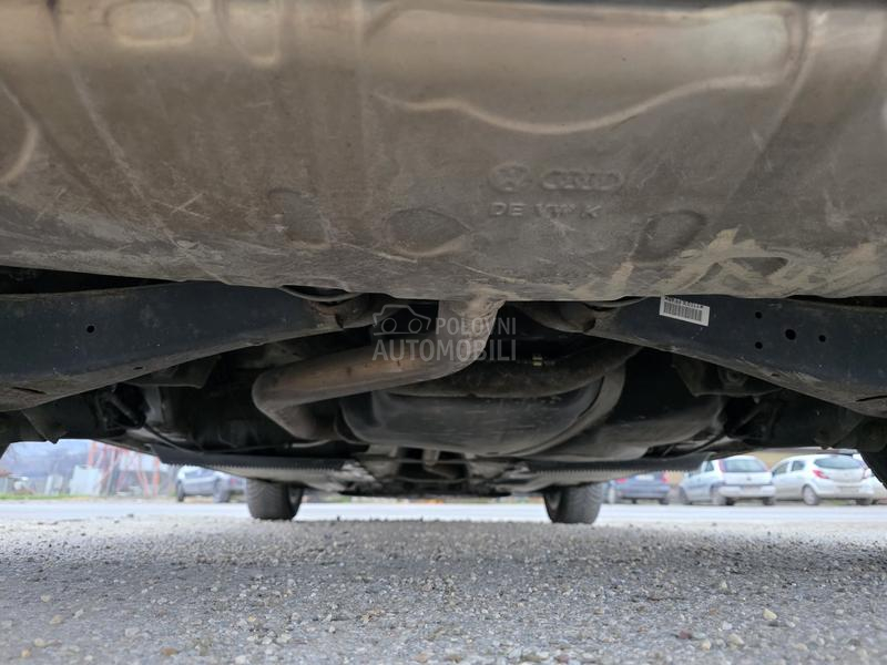 Volkswagen Golf 6 2.0 TDI DSG HIGHLINE