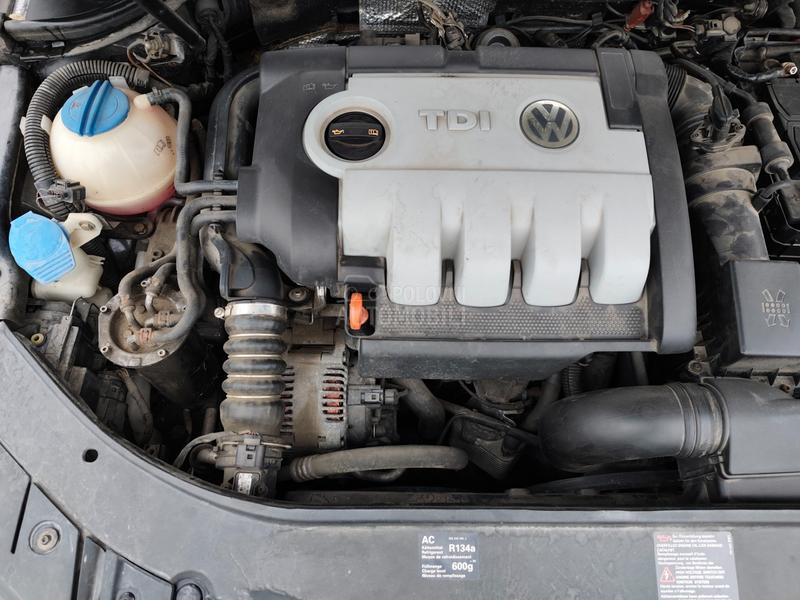 Volkswagen Passat B6 TDI HIGHLINE 8V