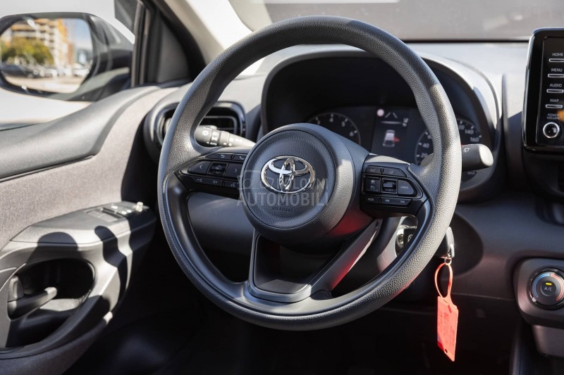 Toyota Yaris 1.0 Luna