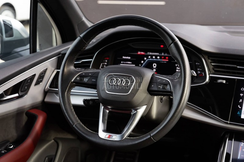 Audi SQ7 