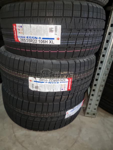 Nankang 295/40 R21 Zimska
