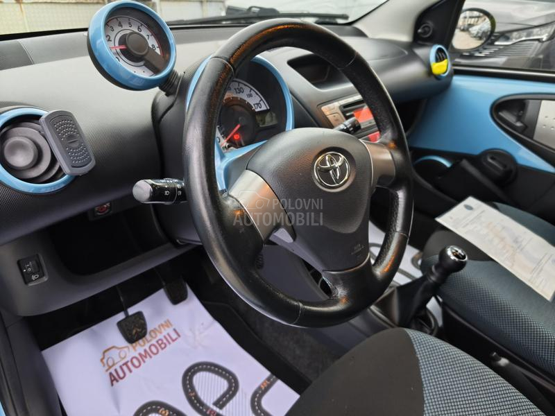 Toyota Aygo 1.0 RESTYLE SPICE