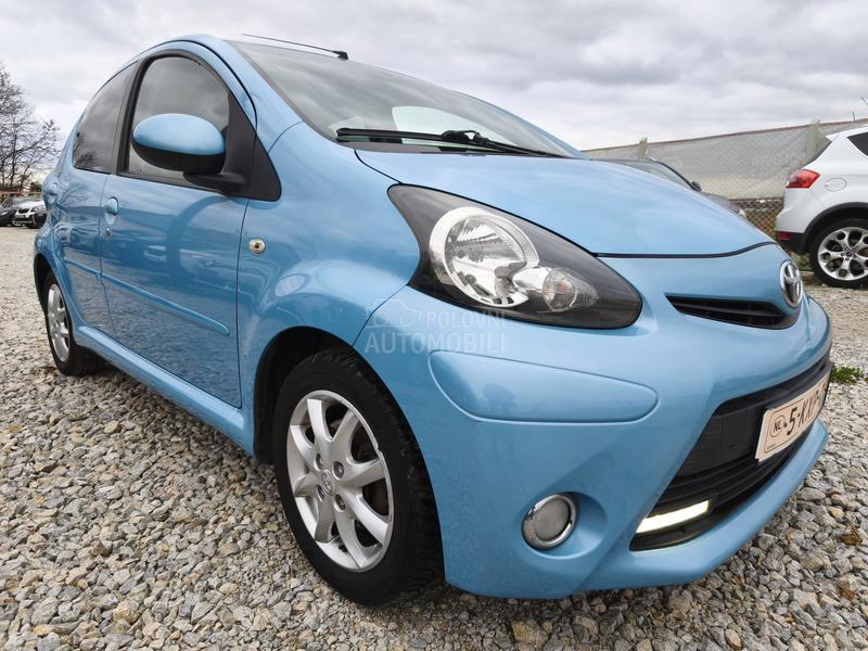 Toyota Aygo 1.0 RESTYLE SPICE