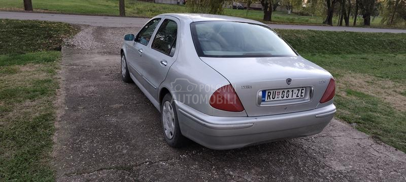 Lancia Lybra 