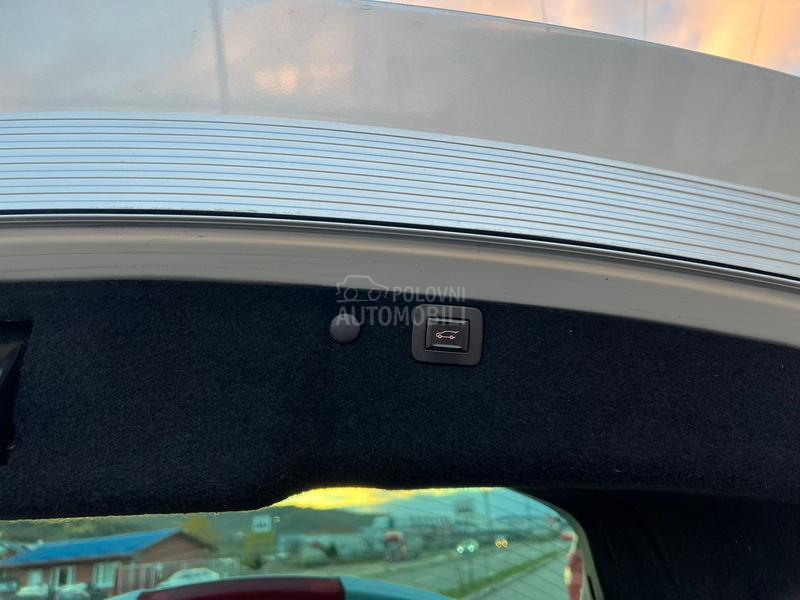 Opel Insignia 2.0 Cdti /CH/