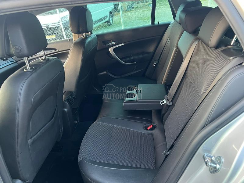 Opel Insignia 2.0 Cdti /CH/