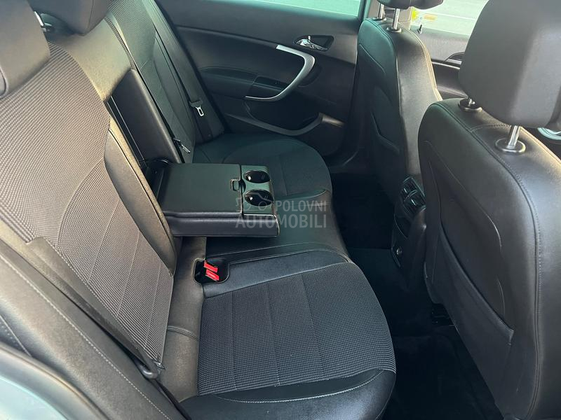 Opel Insignia 2.0 Cdti /CH/