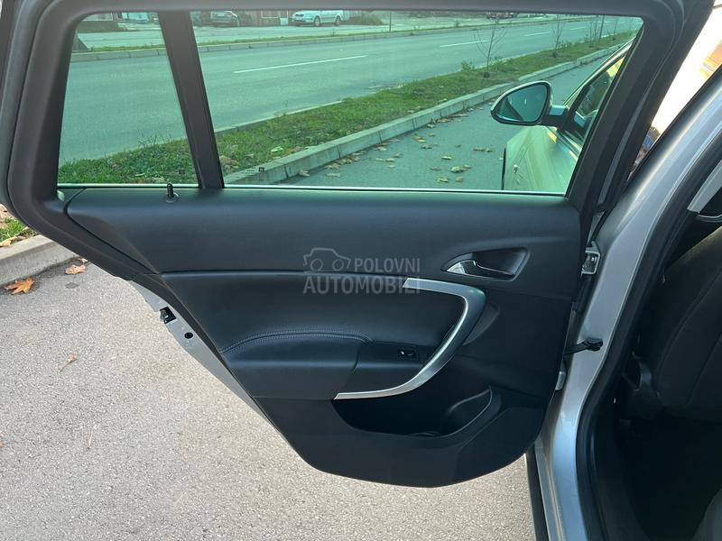 Opel Insignia 2.0 Cdti /CH/