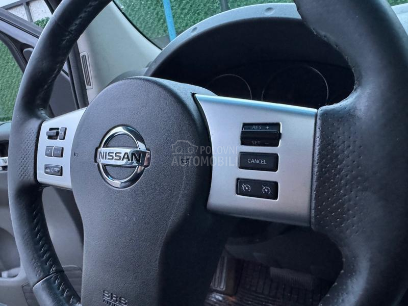 Nissan Navara 3.0 V6