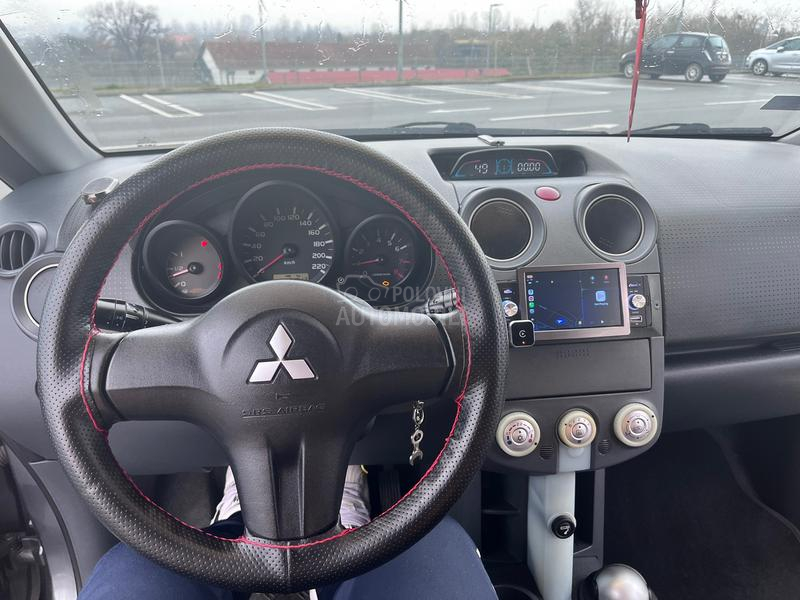 Mitsubishi Colt 