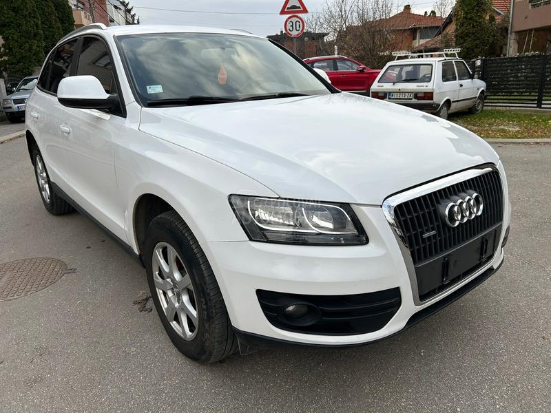 Audi Q5 2.0tdi/temp./p.senz.