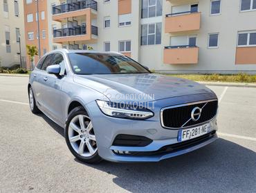 Volvo V90 MOMENTUM