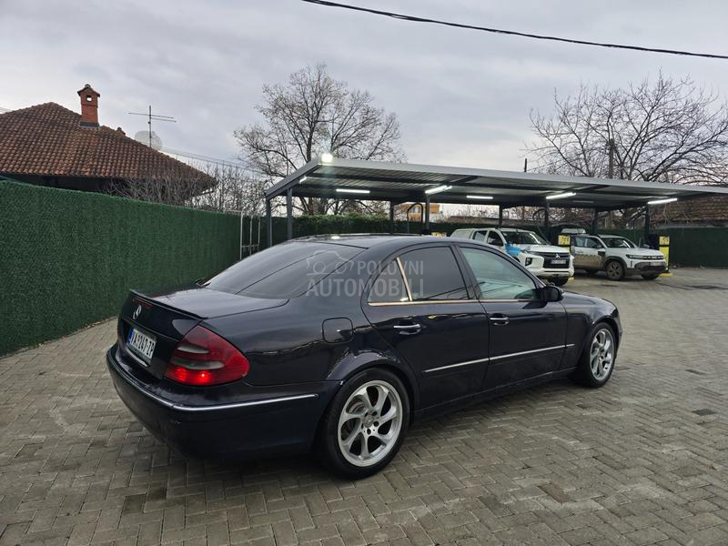 Mercedes Benz E 270 