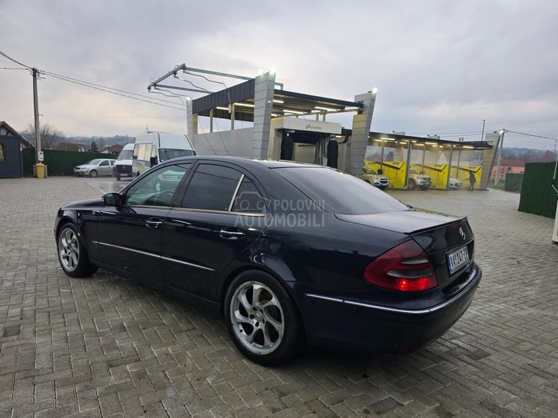 Mercedes Benz E 270 