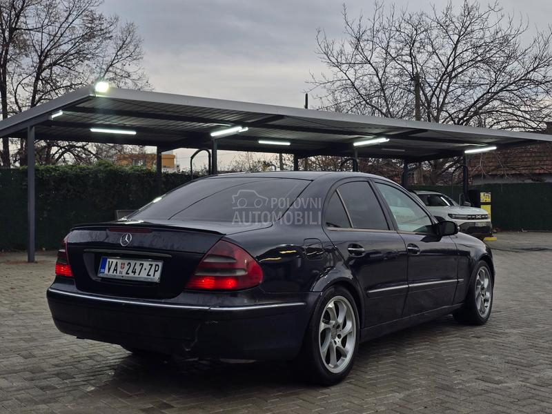 Mercedes Benz E 270 