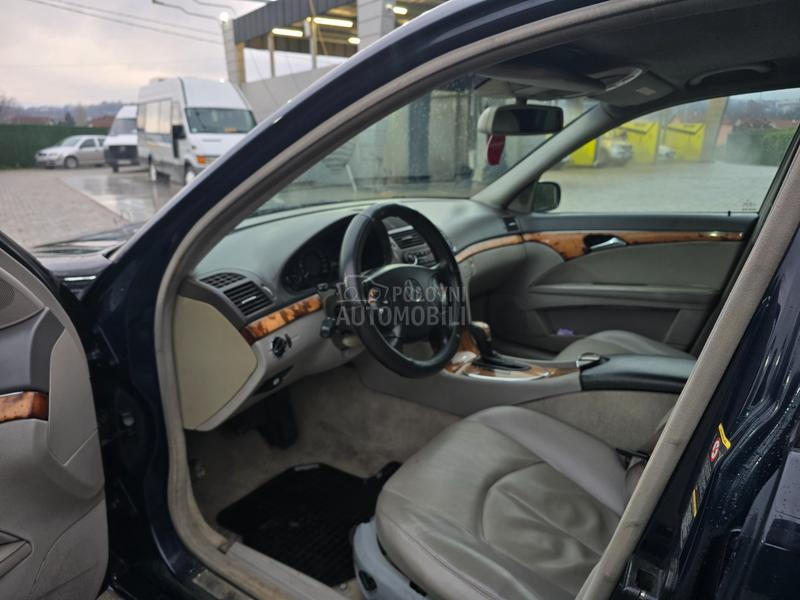 Mercedes Benz E 270 