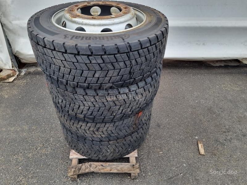 Continental 295/55 R22.5 Zimska