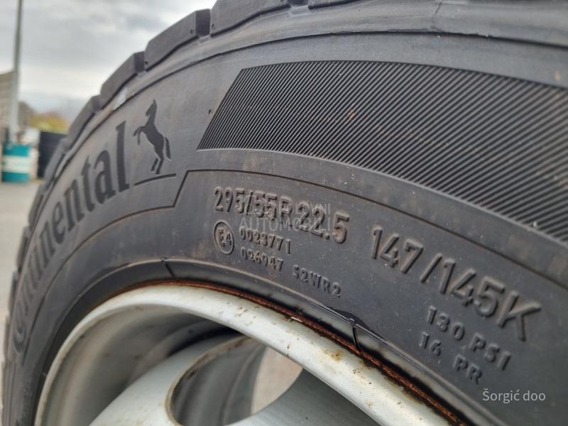 Continental 295/55 R22.5 Zimska