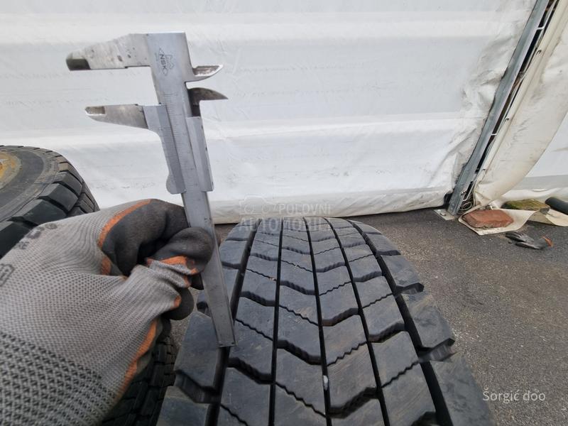 Continental 295/55 R22.5 Zimska