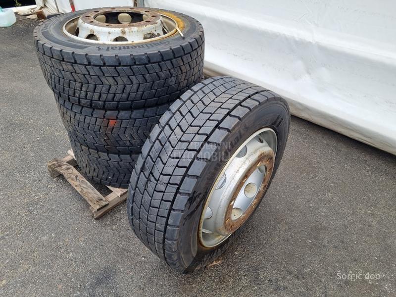 Continental 295/55 R22.5 Zimska