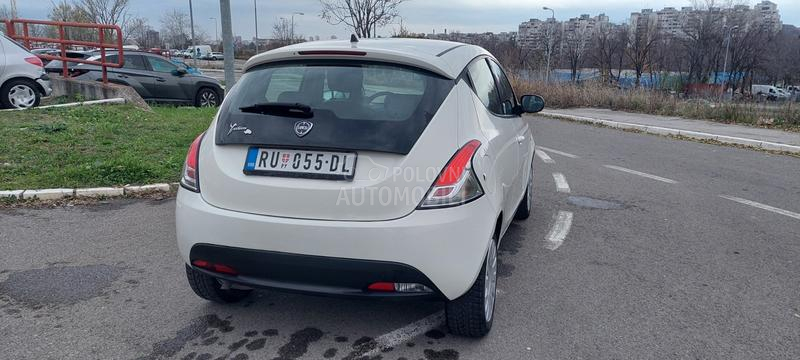 Lancia Ypsilon 