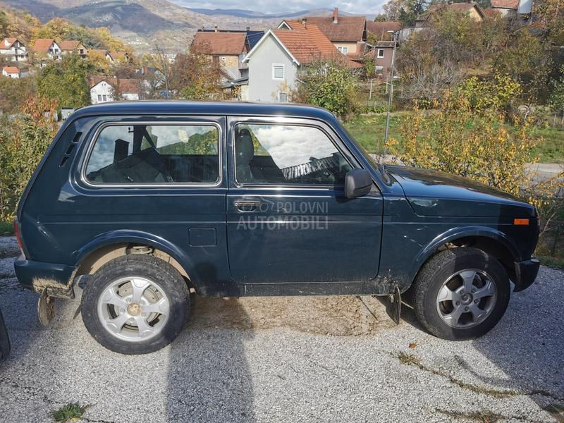 Lada Niva 1 7