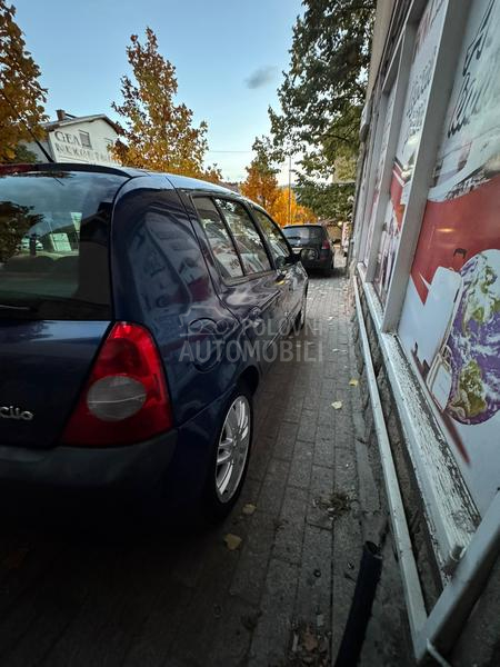 Renault Clio INITIALE PARIS