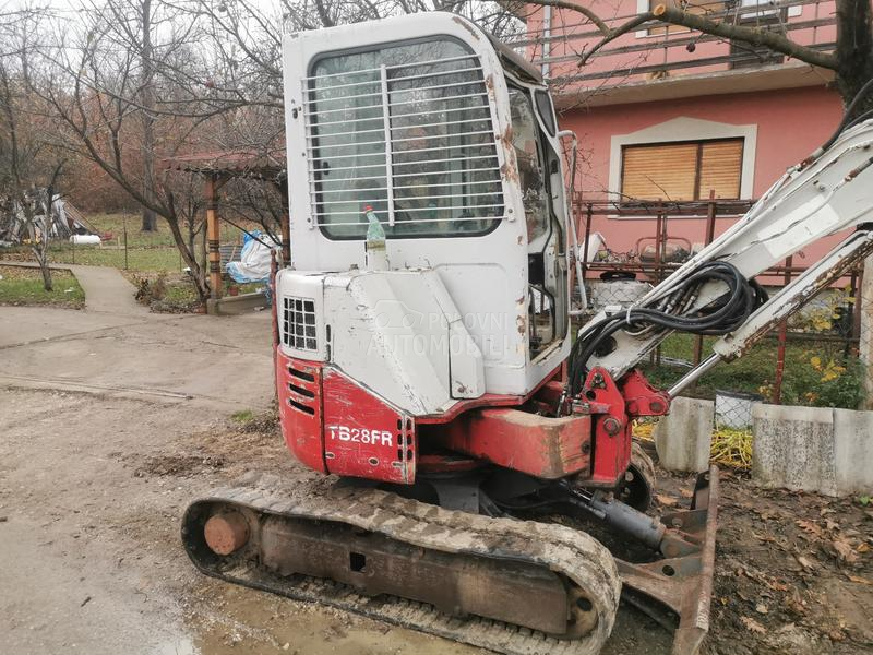 Takeuchi TB28FR