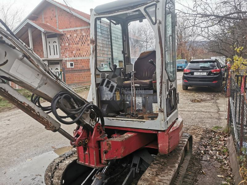 Takeuchi TB28FR