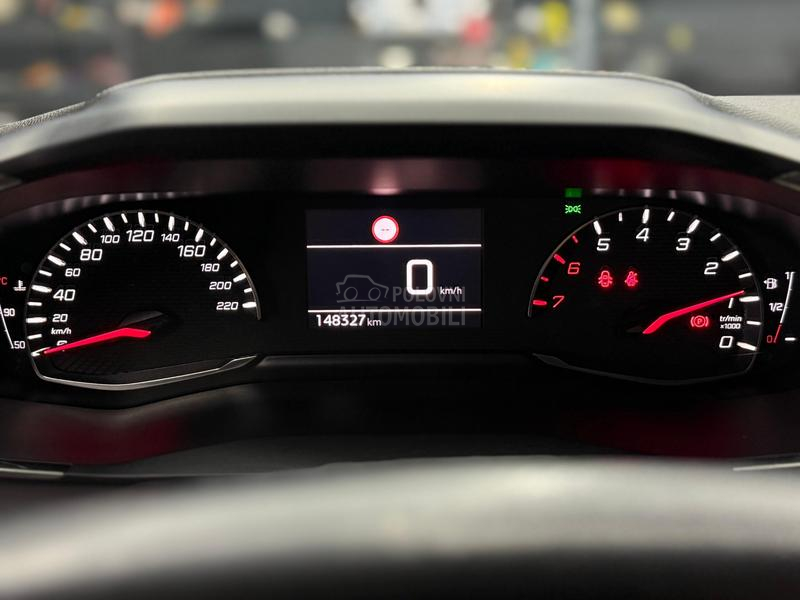 Peugeot 2008 1.2B/ALLURE/KA0 N0V