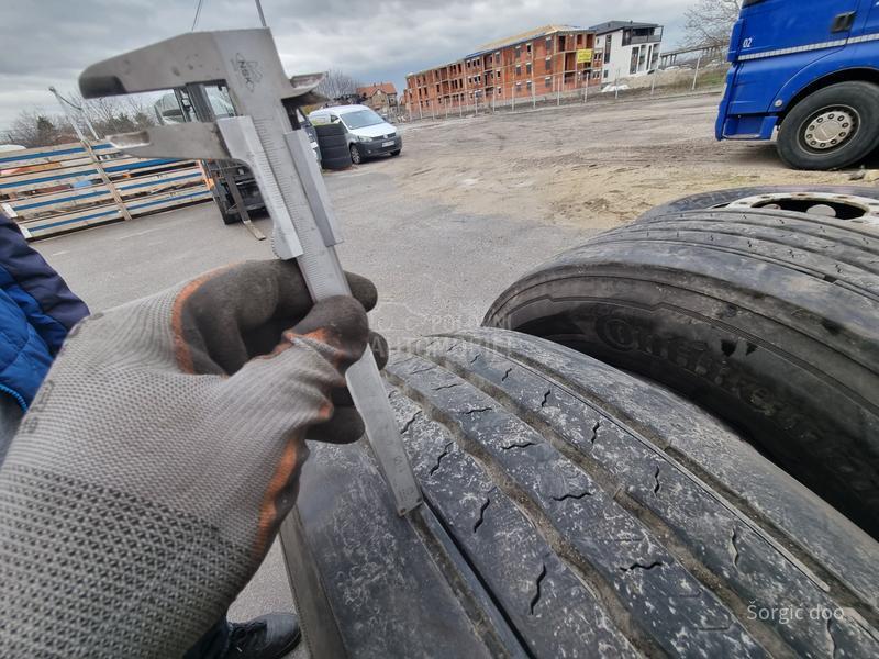 Continental 315/70 R22.5 Zimska