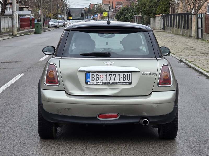 MINI Cooper 