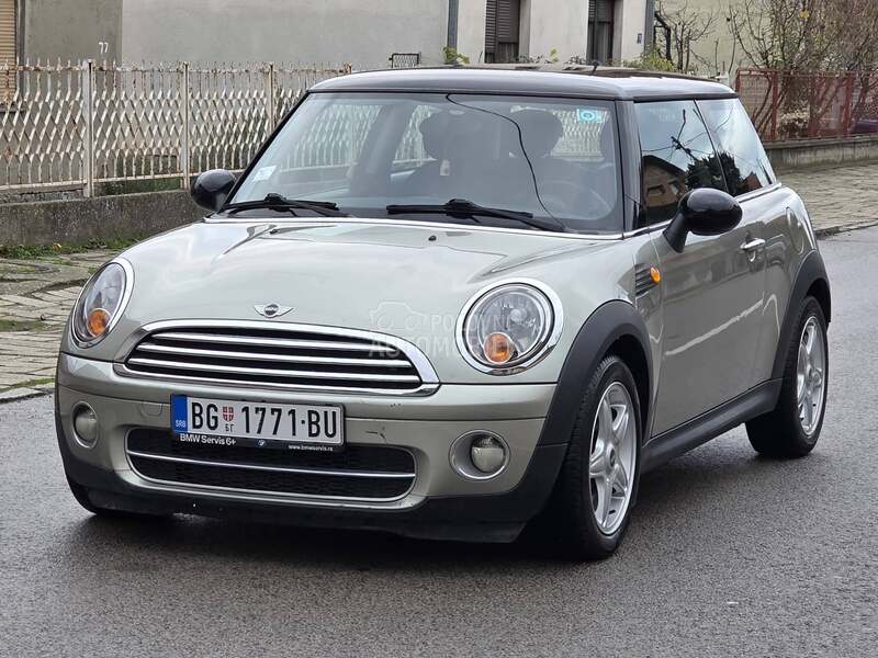 MINI Cooper 